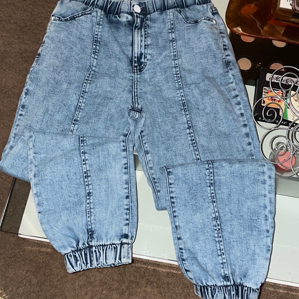 Wild Fable washed blue jeans